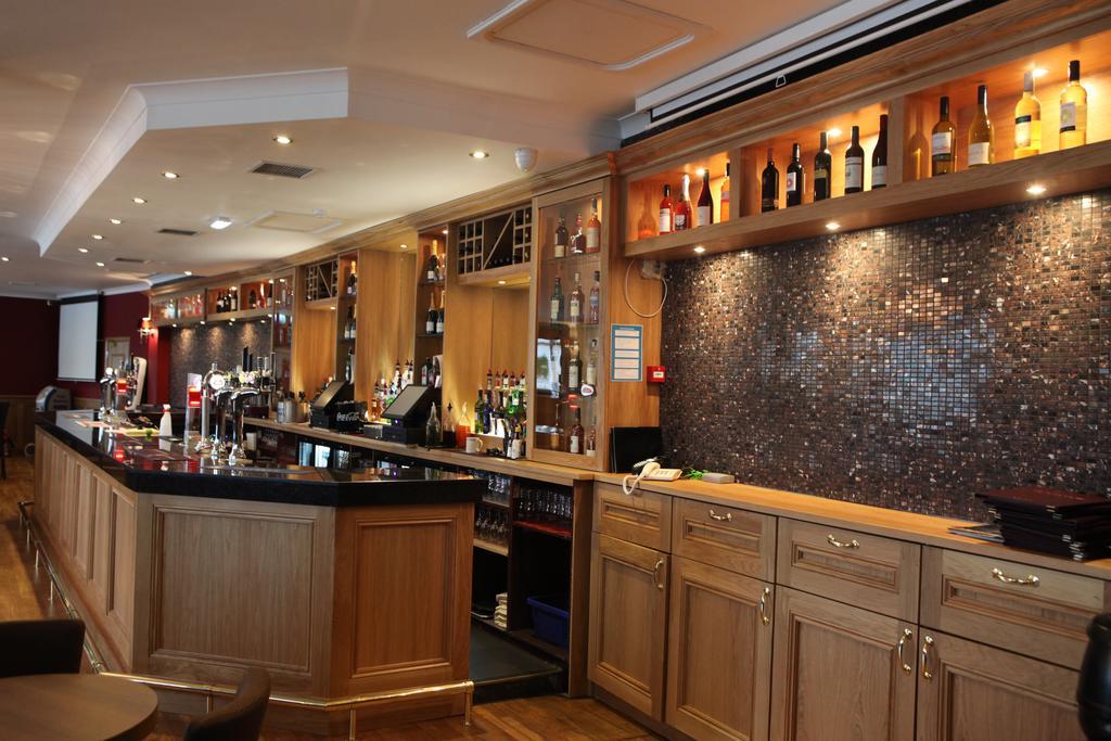 Leapark Hotel Grangemouth Exterior foto
